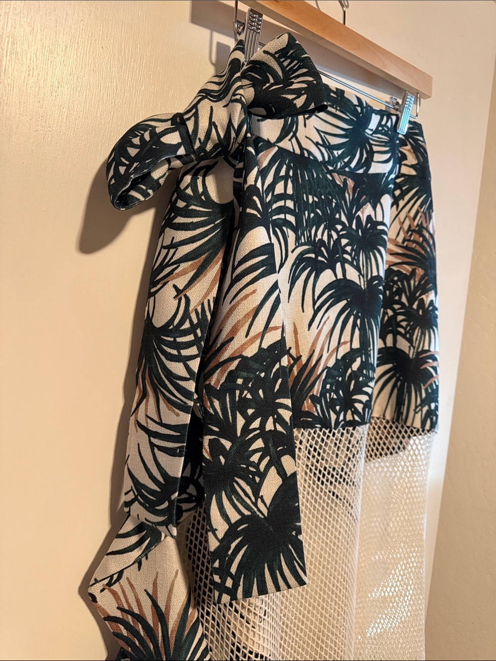 PatBO Green, Cream and Tan Tropical Print Top - Picture 7 of 7